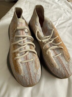 Yeezy Women’s Athletic Knit Sneakers SIZE 8.5